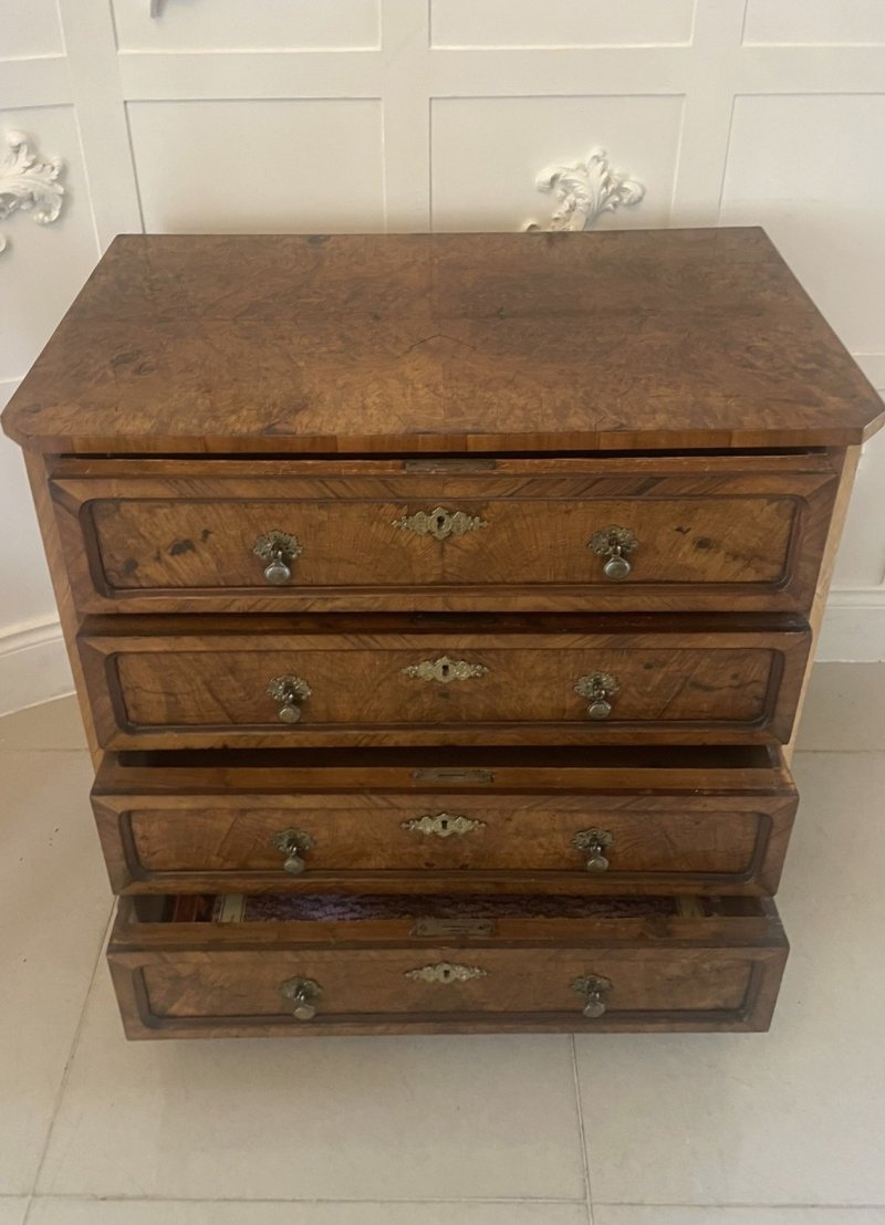 Antique Victorian Outstanding Quality Burr Walnut Chest of Four Drawers - Image 3
